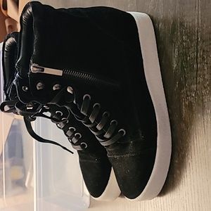 Wedge sneakers